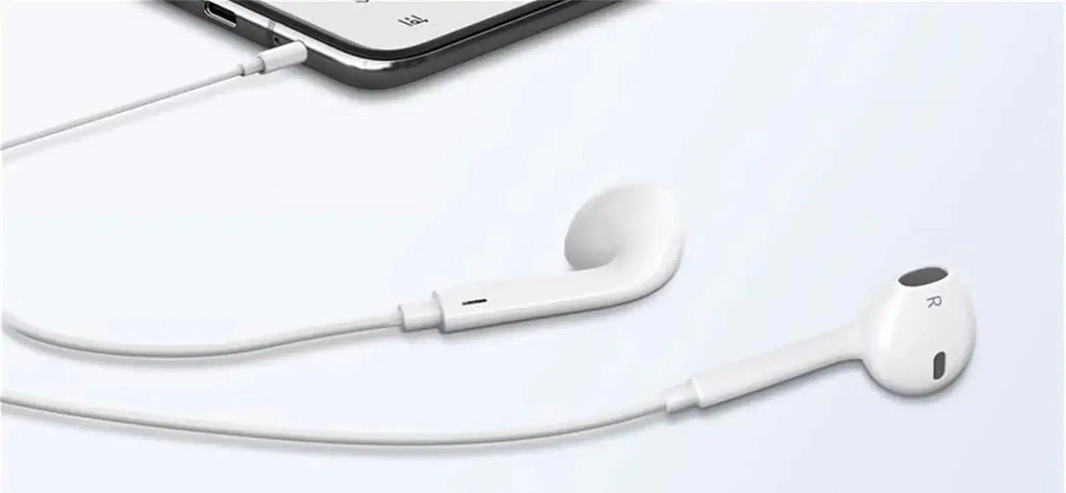 PR-WPSTEPLT , Powero+ Wave Pulse Wired Earphone Clear & Elegant 1.2M Lightning Earphone - White - GulfStore.com