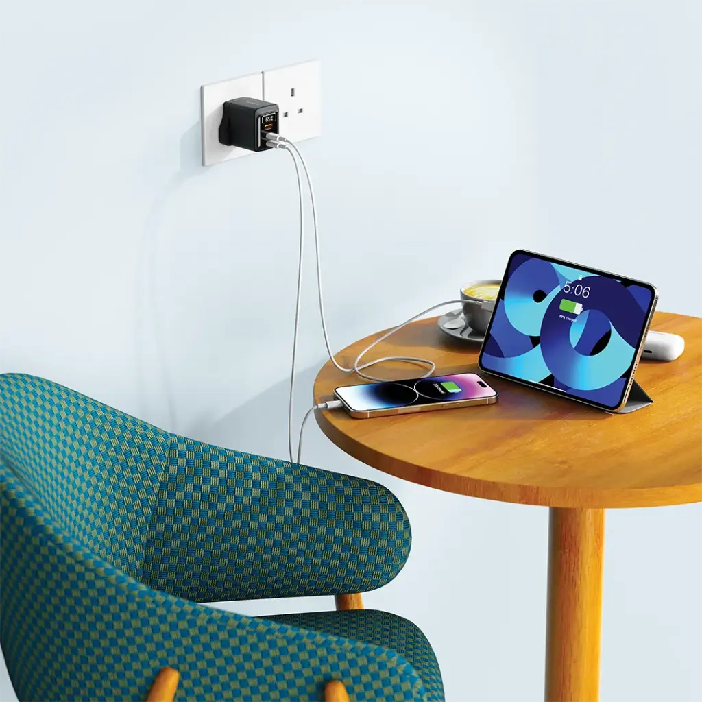 PDFWCH071BK | Porodo GaN 65W Multi-Port Wall Charger | Black