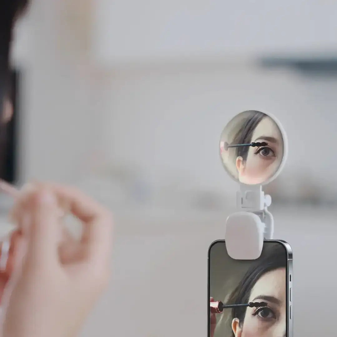 Porodo Lifestyle Clip-On Mirror Fill Light (PD-LFST153-WH) - GulfStore.com