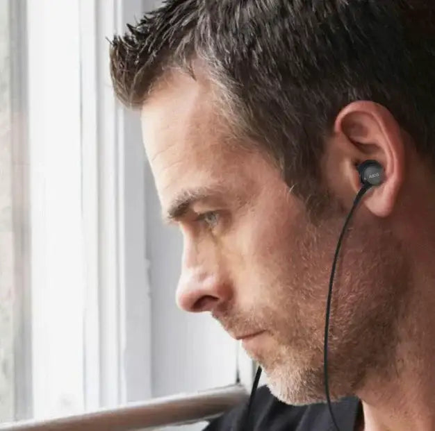 EO-IC100BBEGEU | SAMSUNG Earphones | USB-C - Black - GulfStore.com