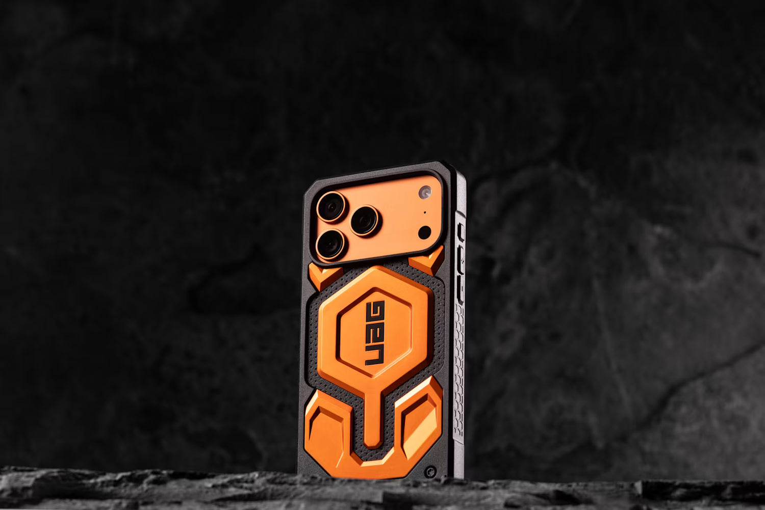 UAG iPhone 17 Pro Monarch Pro Magsafe Case | Orange