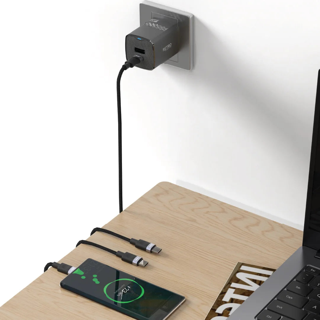 PW-TR225UKT-BK | كابل باوا ريترو ٢٥ واط مع منفذ PD+QC، قابس بريطاني، وكابل من النوع C إلى النوع C | أسود