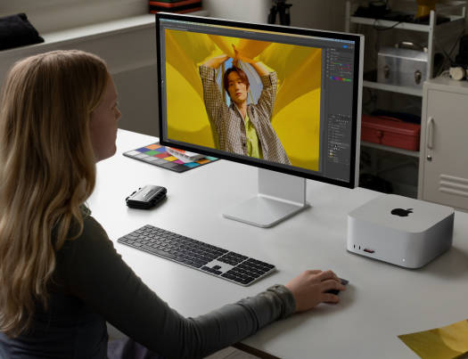Apple Mac Studio - M2 Max / 12-Core CPU / 38-Core GPU / 16-Core Neural Engine / 32GB RAM / 1TB SSD / 1YW