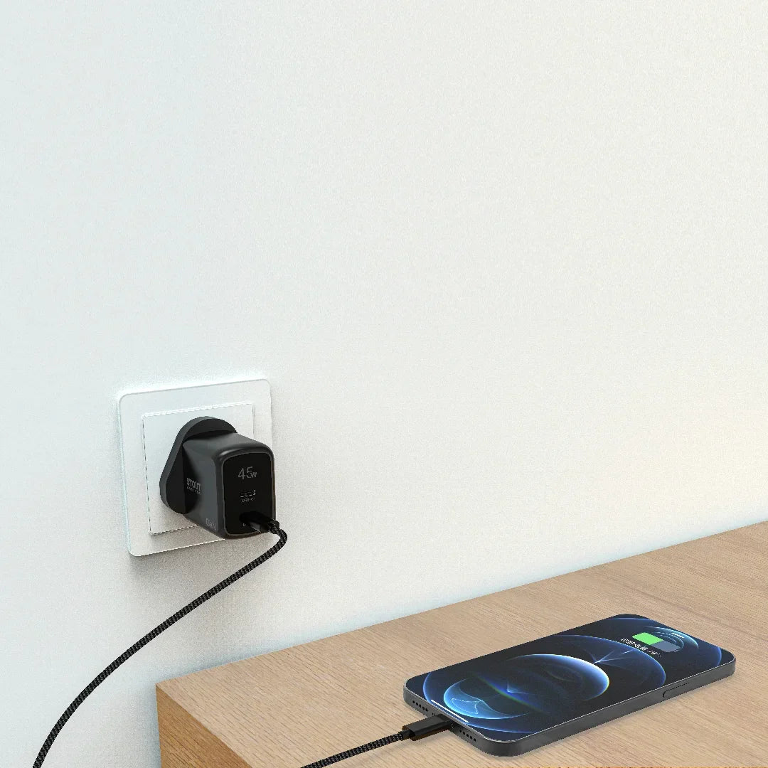 Pawa Stout Gan Travel Charger With Dual PD Port 45W-Black PW-GN45UK-BK