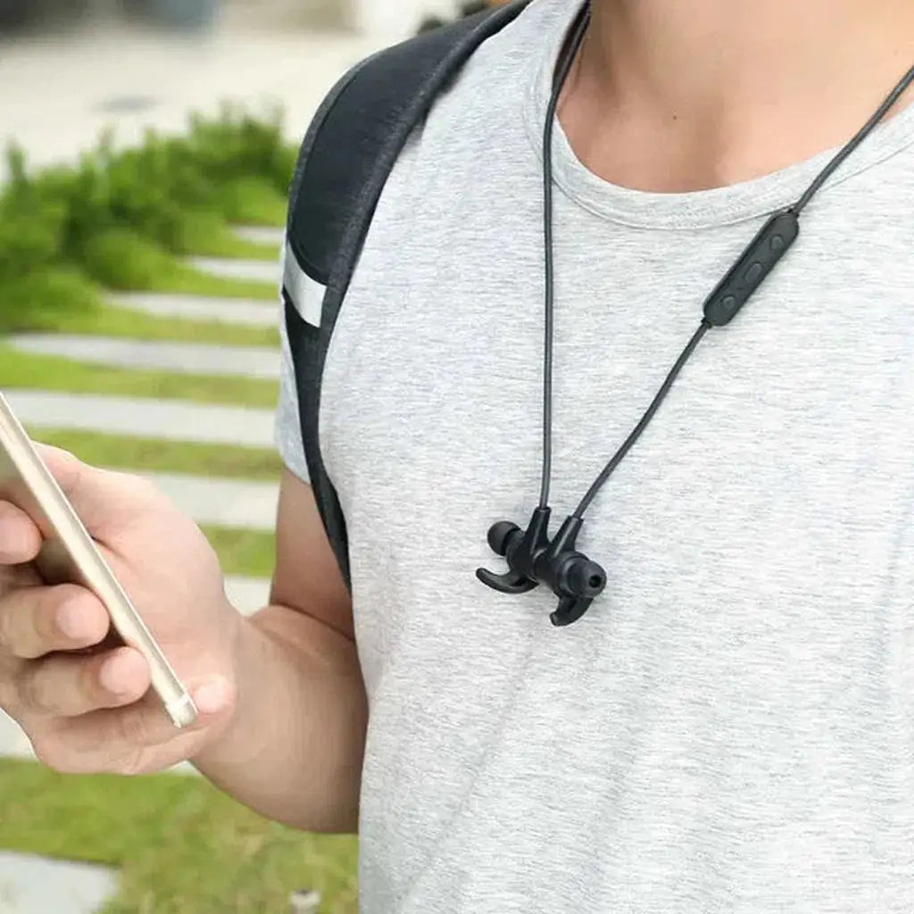 EP-B40S BK | Aukey Bluetooth Earbuds with magnetic Clip - GulfStore.com