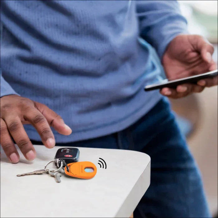 BR13M | Momax PinGuard Camera Scanning Find my locator | Orange