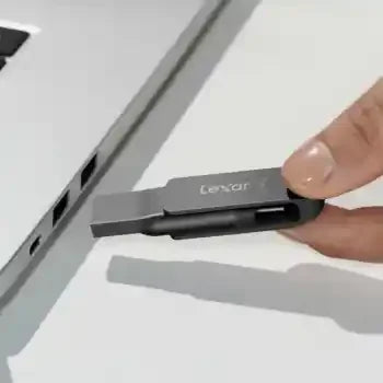 128GB Lexar® Dual Type-C and Type-A USB 3.1 flash drive, up to 130MB/s read