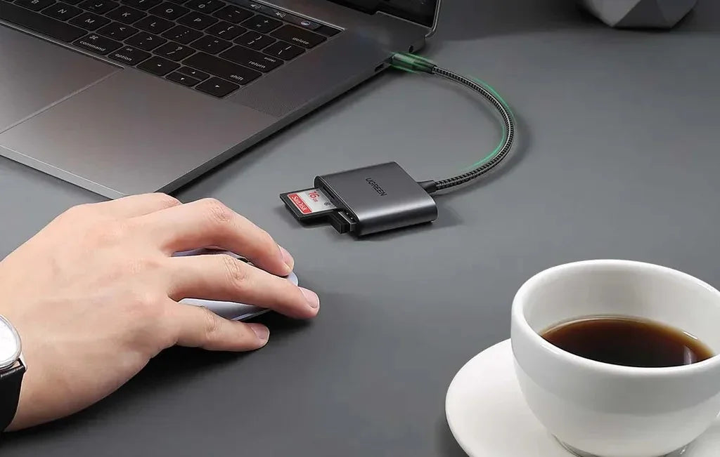 CM387 | UGREEN | USB-C to SD/TF + USB 2.0 Memory Card Reader | 80798