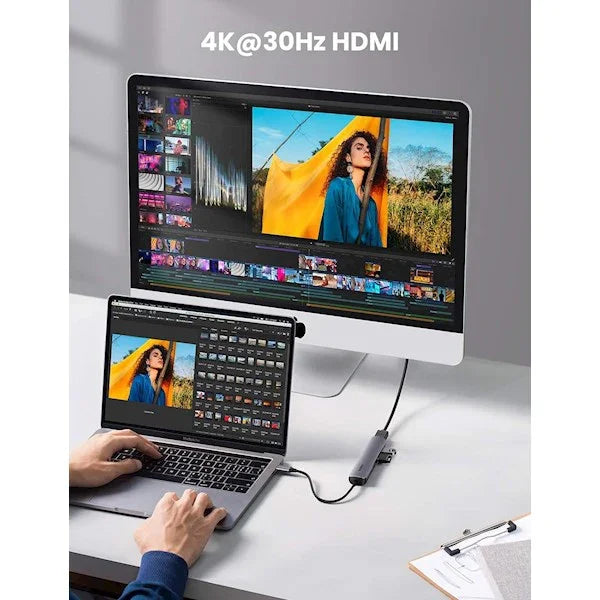 محول يوجرين USB Type C - HDMI / 4 × USB باللون الرمادي