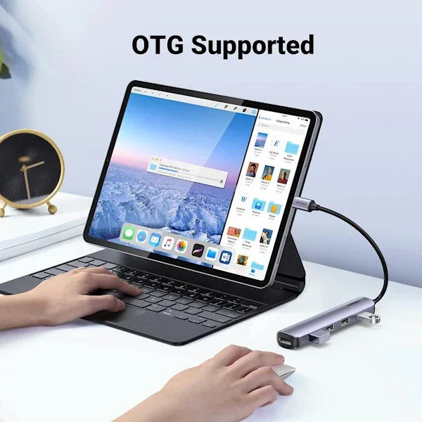 محول يوجرين USB Type C - HDMI / 4 × USB باللون الرمادي