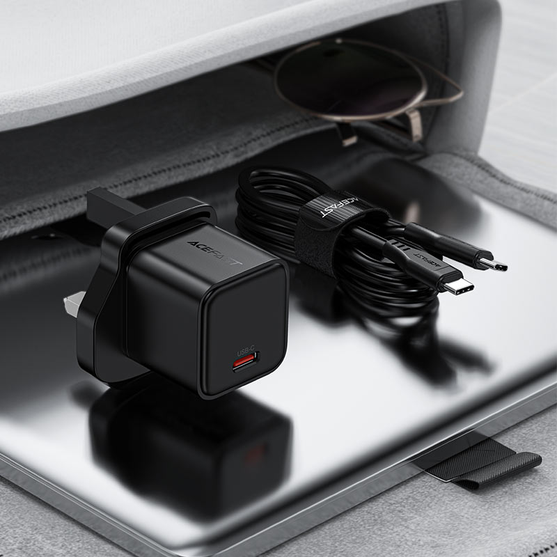 AceFast | 18492 | A123 | PD20W Gan (Usb C) Charger Display Set (P5) | UK | Black