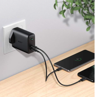 Aukey Adapter Dual-Port 36W PD Wall Charger with Dynamic Detect